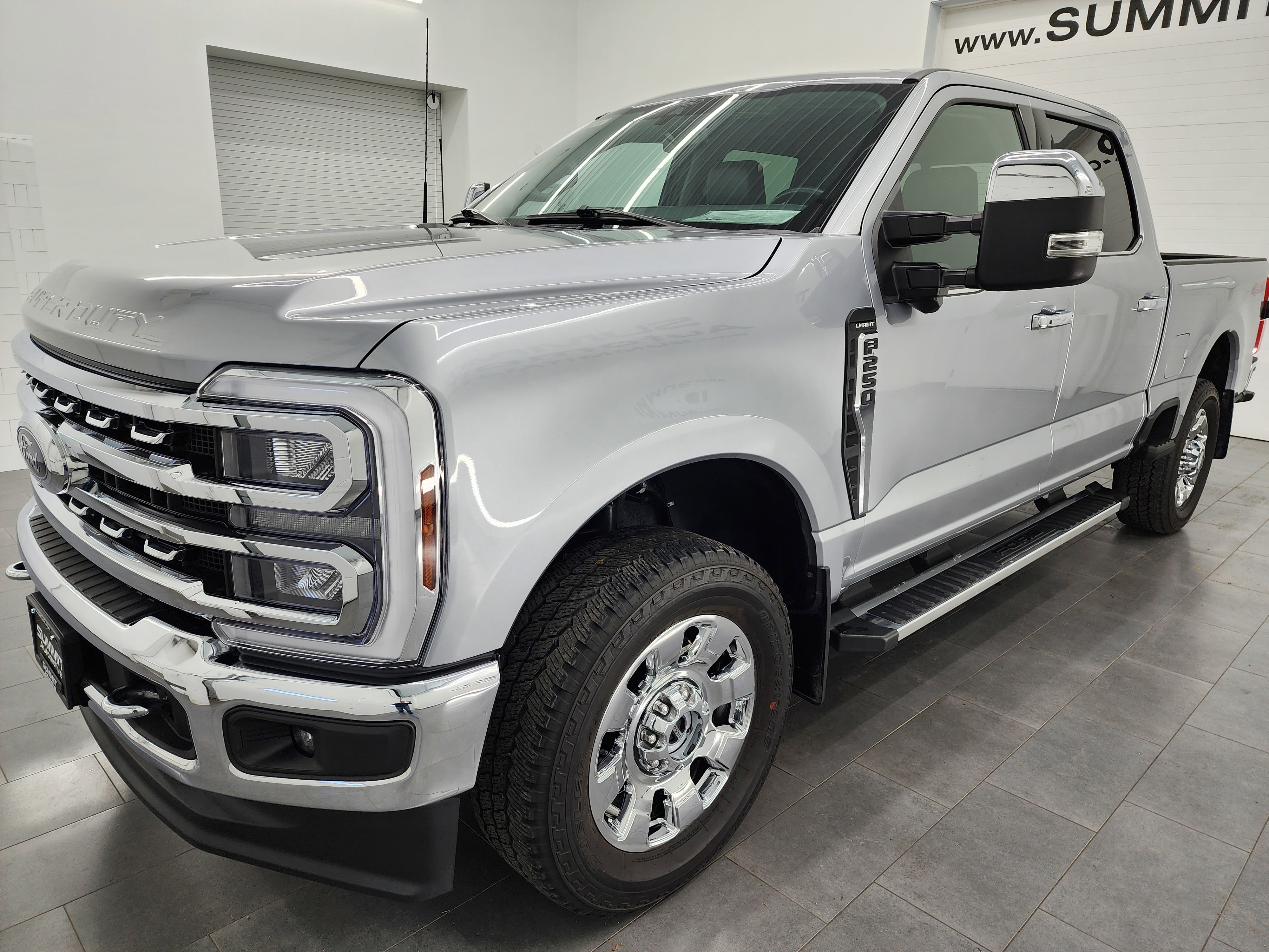 Used 2024 Ford F250 Lariat w/ Chrome Package image 7