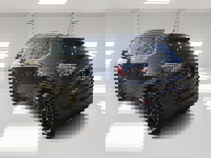 New 2026 Jeep Compass Latitude image 3