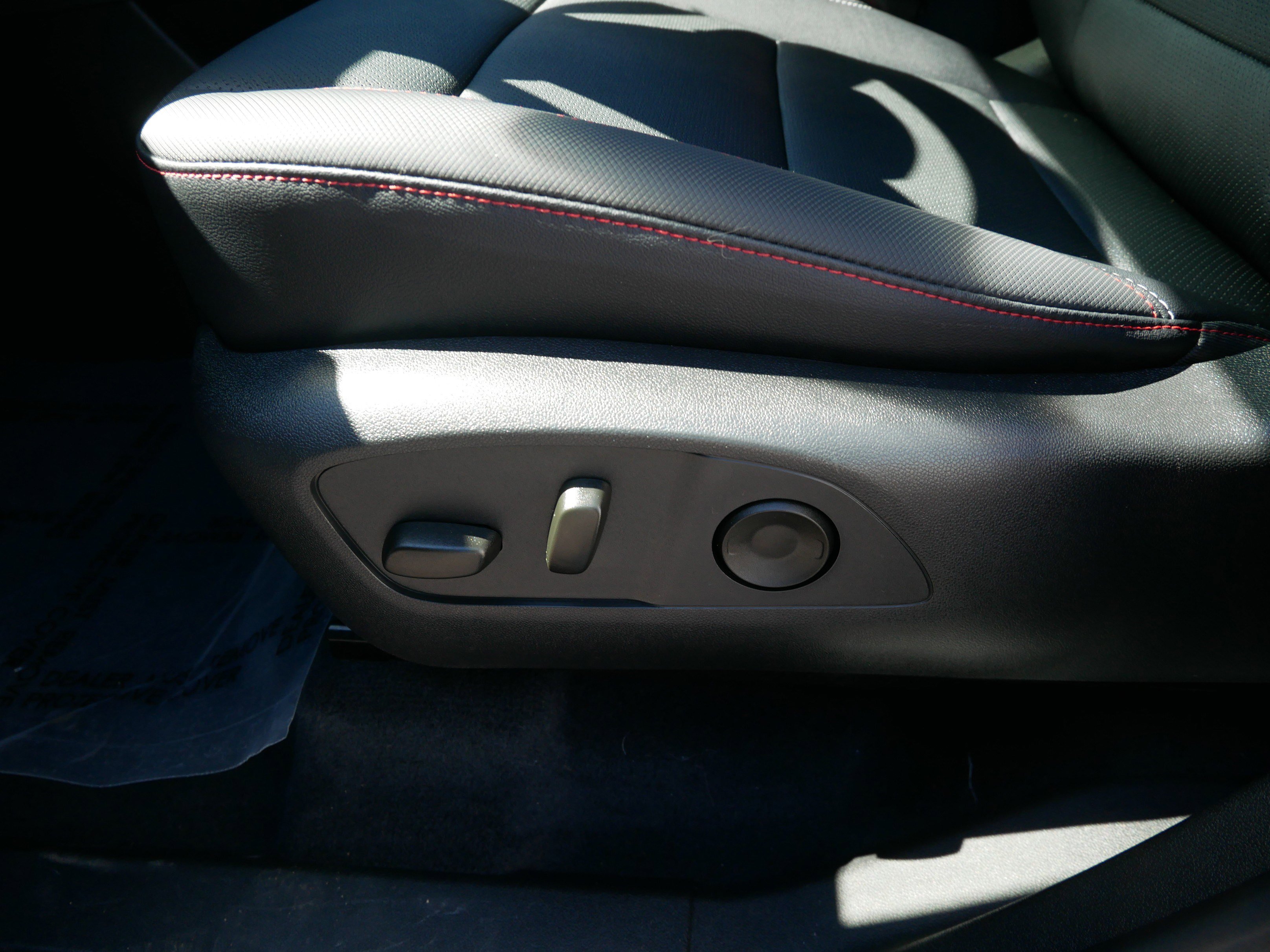 Used 2025 Chevrolet Traverse Z71 w/ Driver Confidence Package image 20