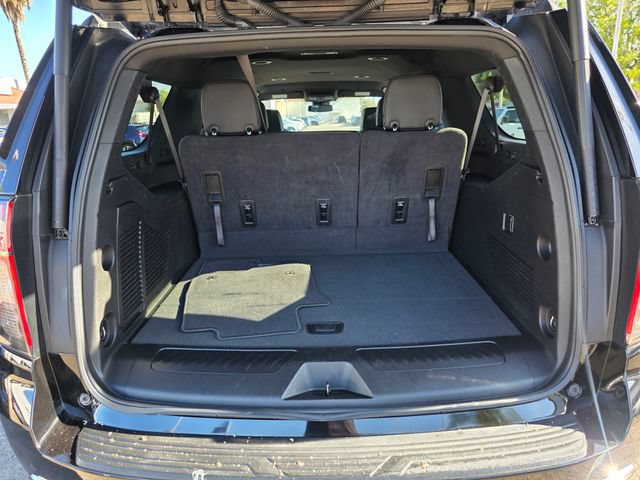 Used 2024 Chevrolet Suburban LT RWD image 13