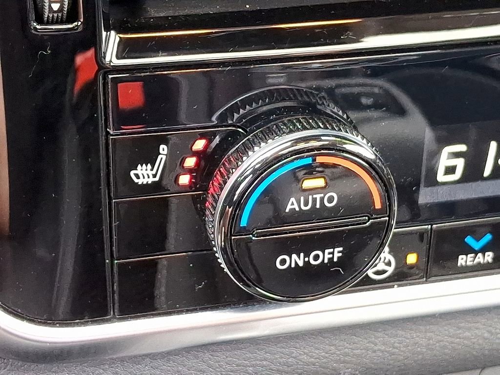 Used 2023 Nissan Rogue Platinum w/ Platinum Premium Package image 26