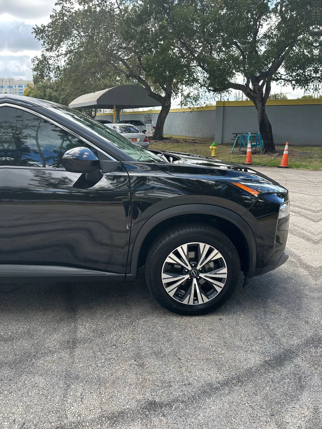 Used 2023 Nissan Rogue SV AWD/4WD image 24