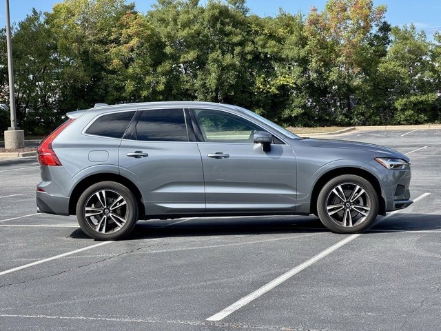 Used 2020 Volvo XC60 T5 Momentum w/ Protection Package Premier image 9