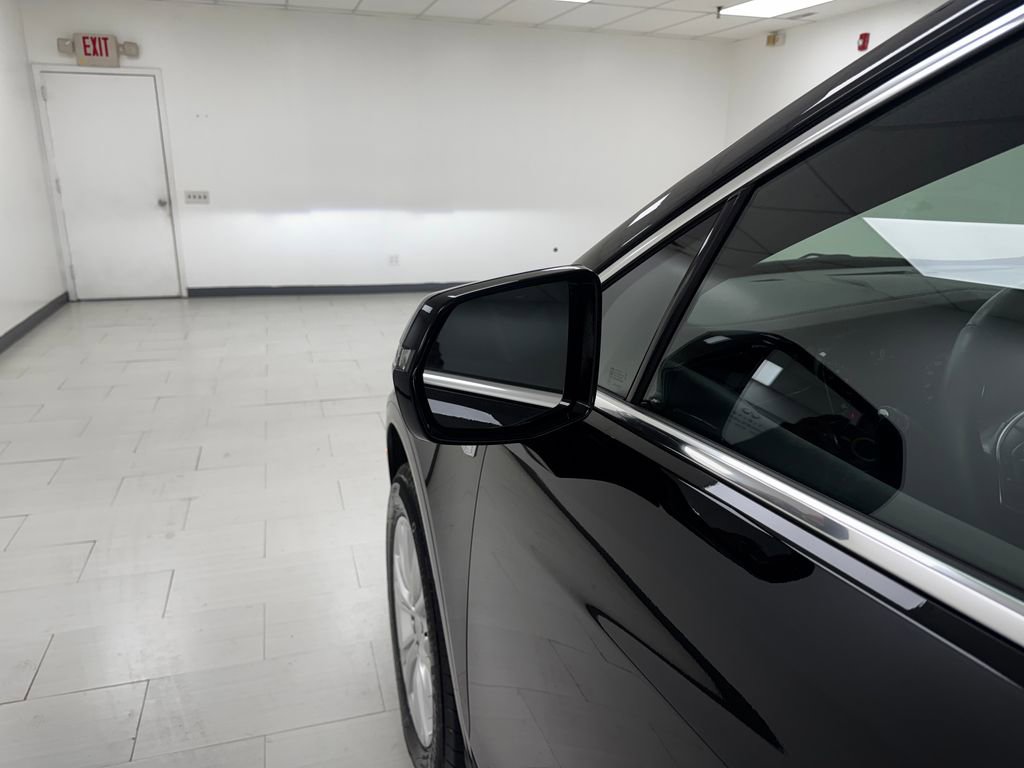 Used 2023 Cadillac XT5 Luxury image 32