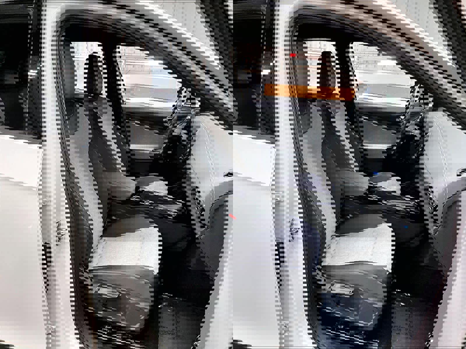 Used 2023 Volkswagen ID.4 Pro image 9