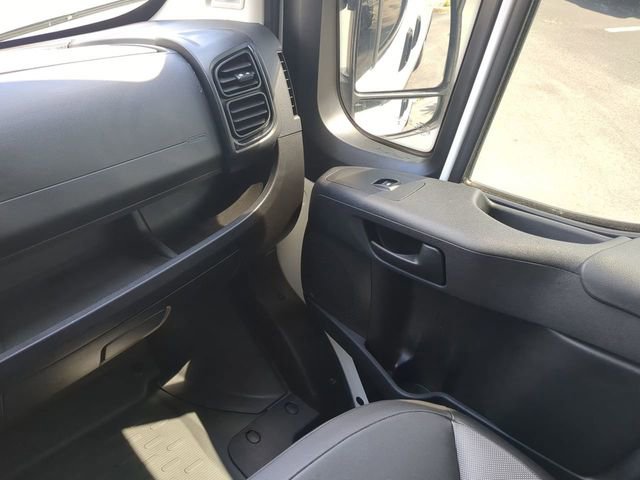 Used 2025 RAM ProMaster 2500 FWD image 18