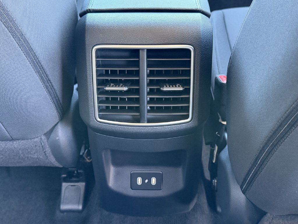 New 2027 Kia Sportage LX FWD image 16