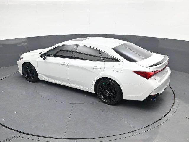 Used 2019 Toyota Avalon Touring FWD image 27