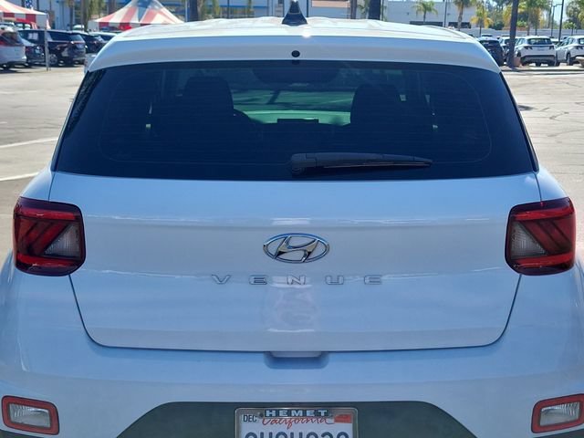 Used 2021 Hyundai Venue SE FWD image 24