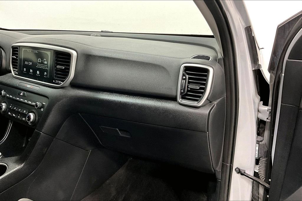 Used 2021 Kia Sportage LX image 19