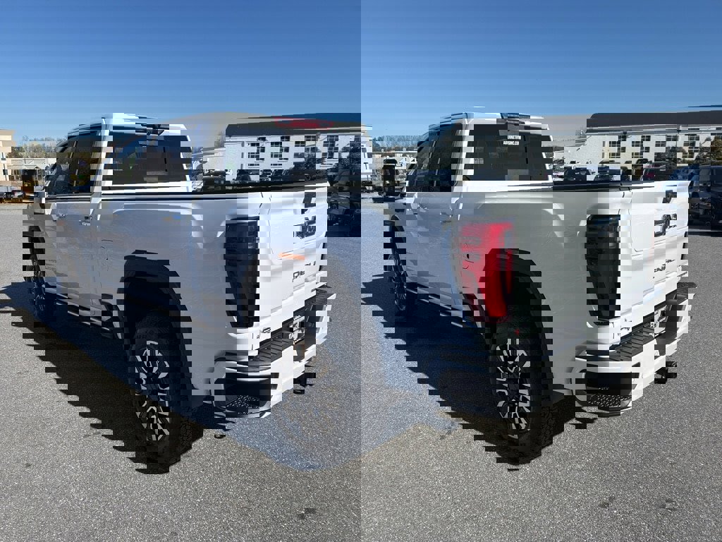 New 2026 GMC Sierra 2500 Denali Ultimate w/ Max Trailering Package image 4