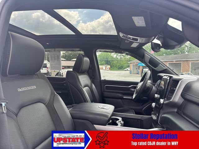 Used 2023 RAM 1500 Laramie AWD/4WD image 4