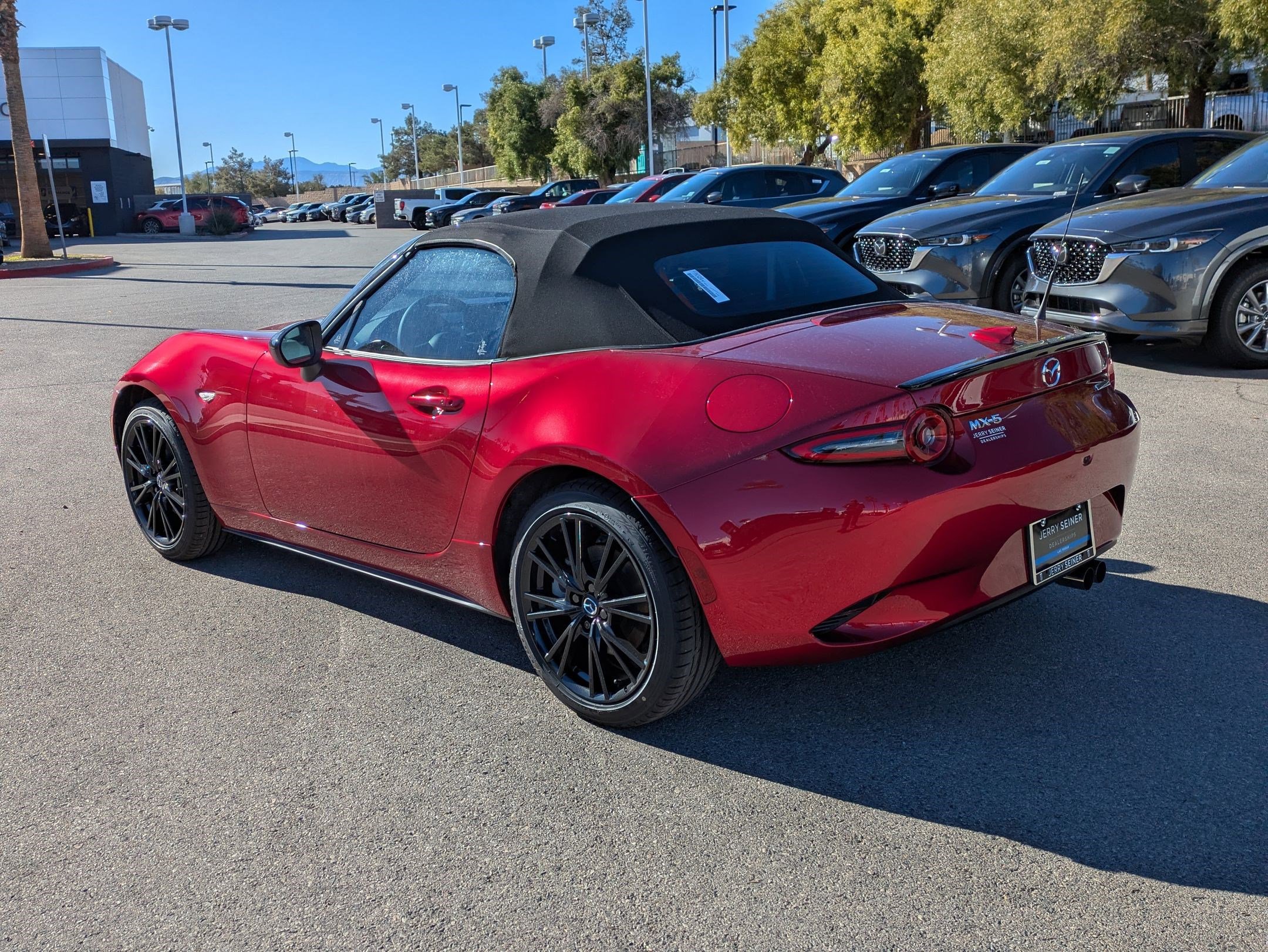 New 2025 MAZDA MX-5 Miata Club image 3