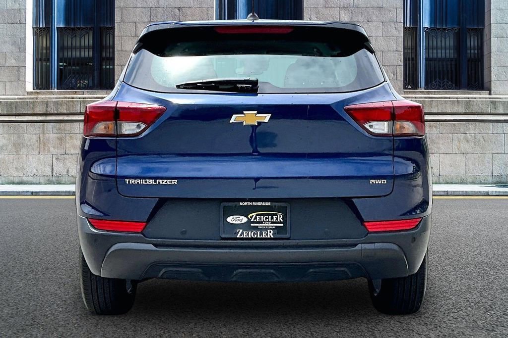 Used 2022 Chevrolet TrailBlazer LS AWD/4WD image 4