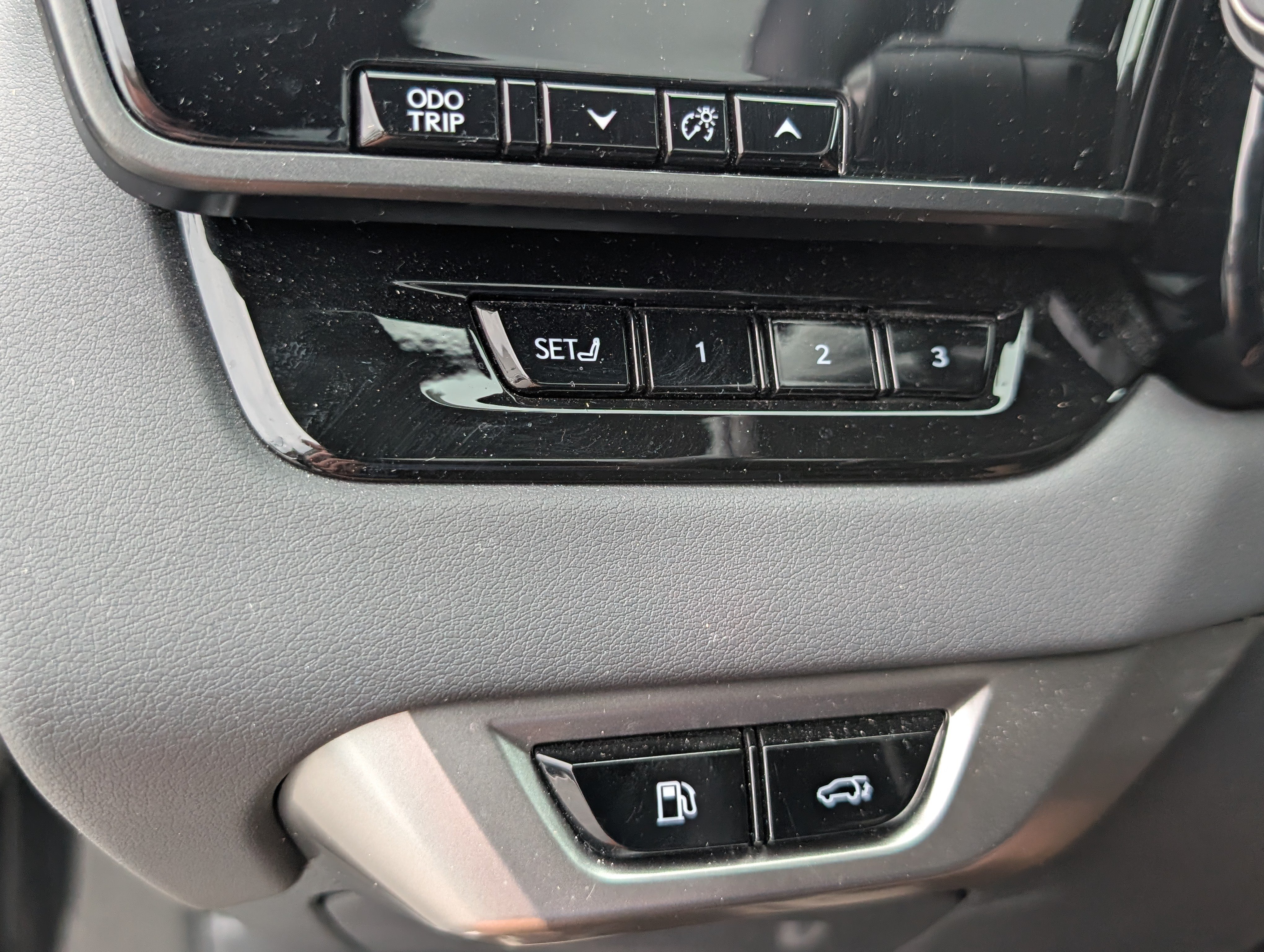 Used 2024 Lexus RX 350 AWD w/ Convenience Package image 24