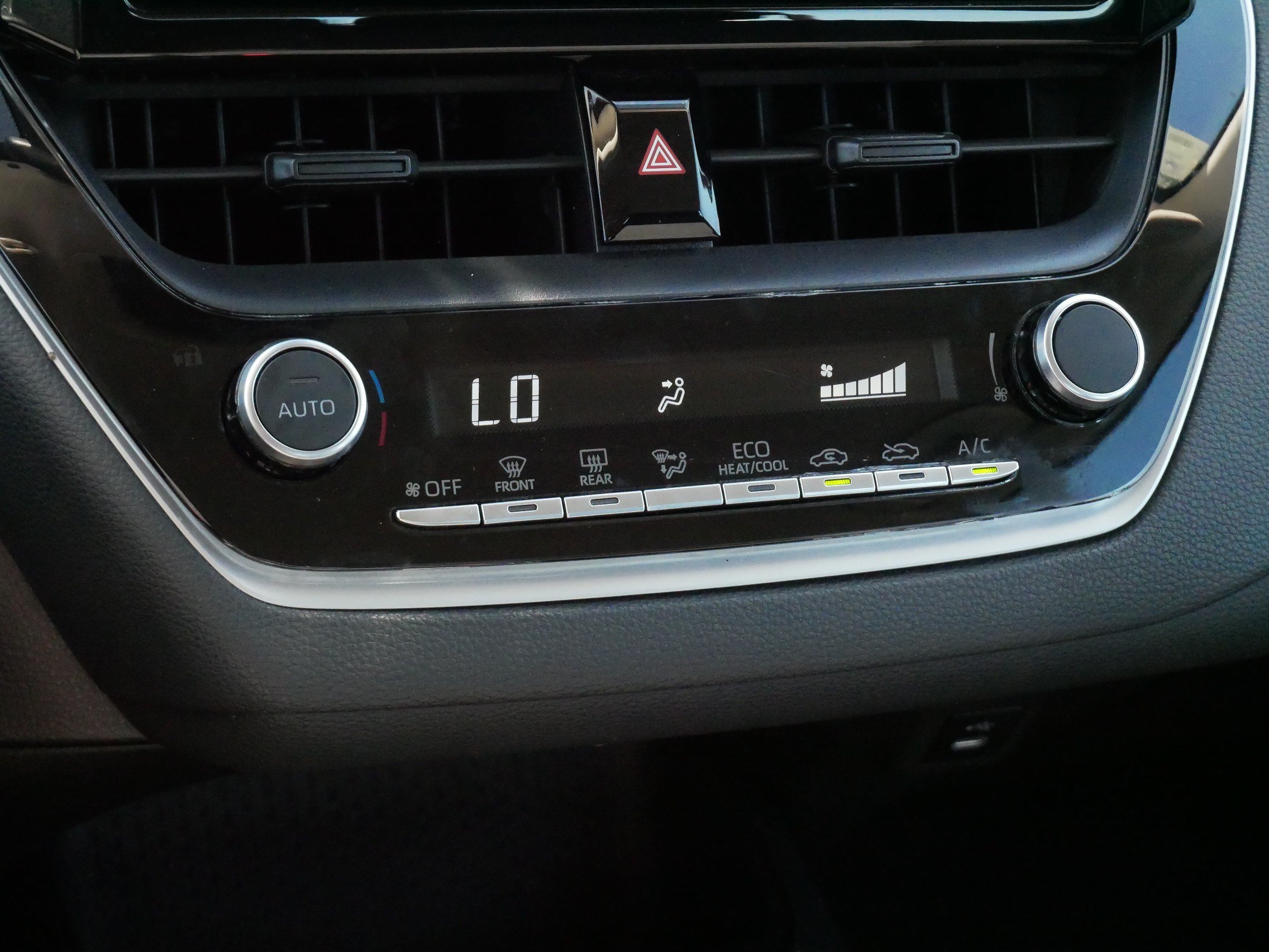 Certified 2024 Toyota Corolla LE FWD image 23