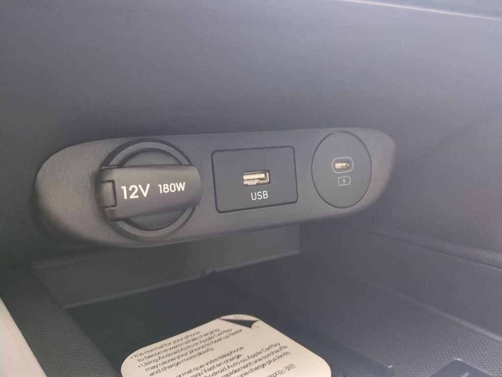 New 2026 Hyundai Elantra Limited image 26