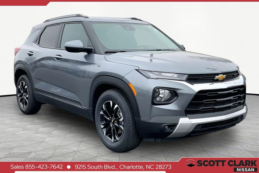 Used 2022 Chevrolet TrailBlazer LT w/ Convenience Package image 1