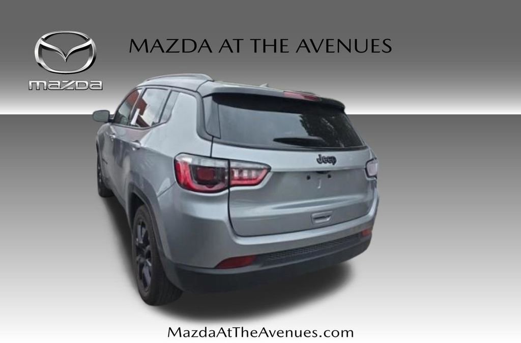 Used 2022 Jeep Compass Latitude FWD video 3