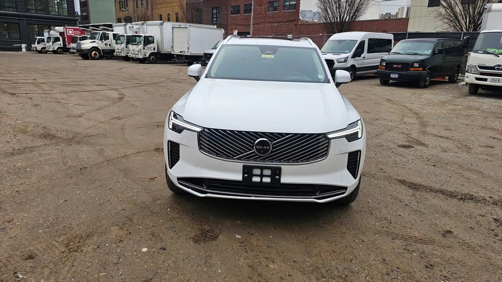 Certified 2025 Volvo XC90 T8 Ultra w/ Protection Package Premier image 6