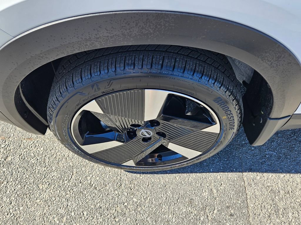 New 2026 Nissan Kicks SR w/ SR Premium Package image 18