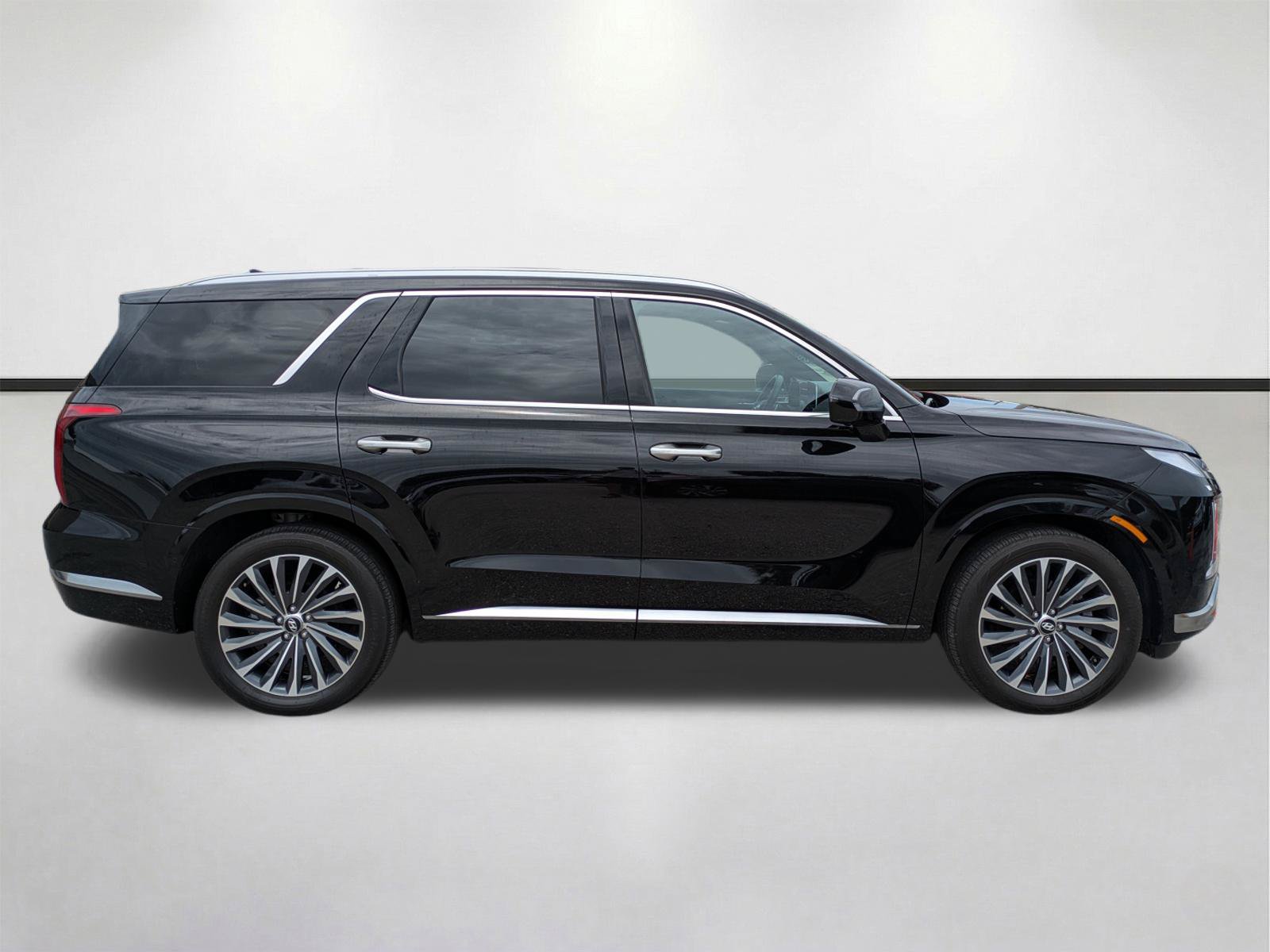 Used 2024 Hyundai Palisade Calligraphy AWD/4WD image 4