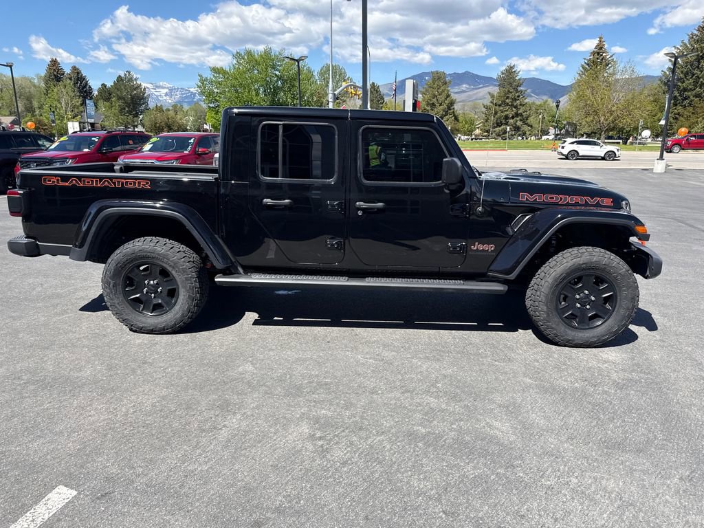 Used 2020 Jeep Gladiator Mojave AWD/4WD image 4