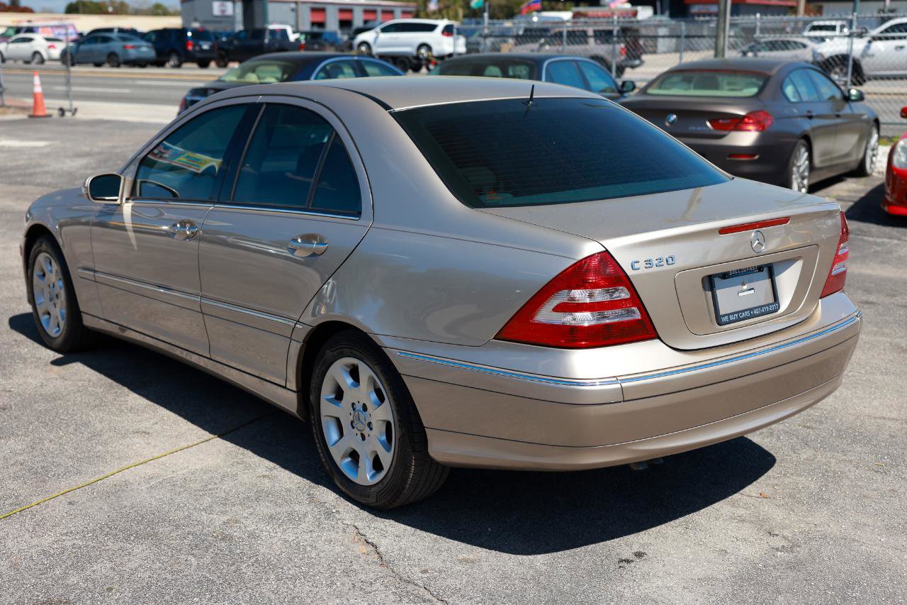 Used 2005 Mercedes-Benz C 320 C320 4DR SEDAN w/ Sunroof Pkg image 5