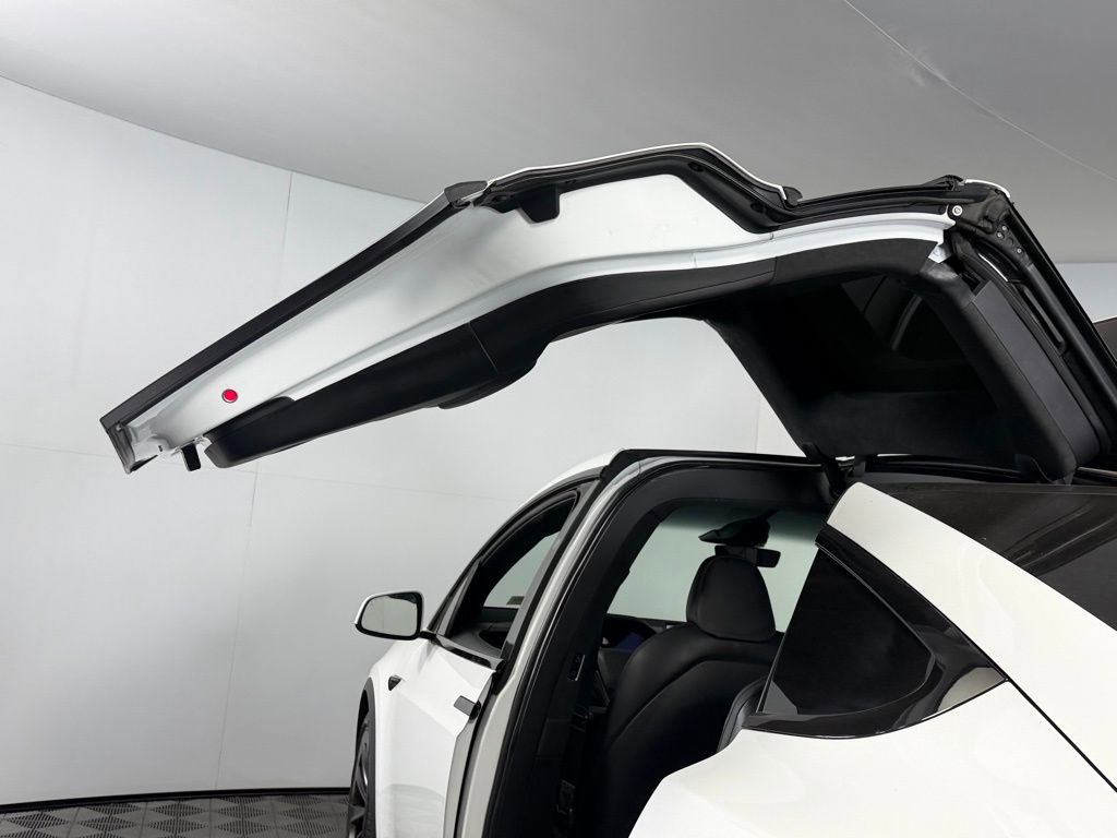 Used 2022 Tesla Model X Plaid AWD/4WD image 11