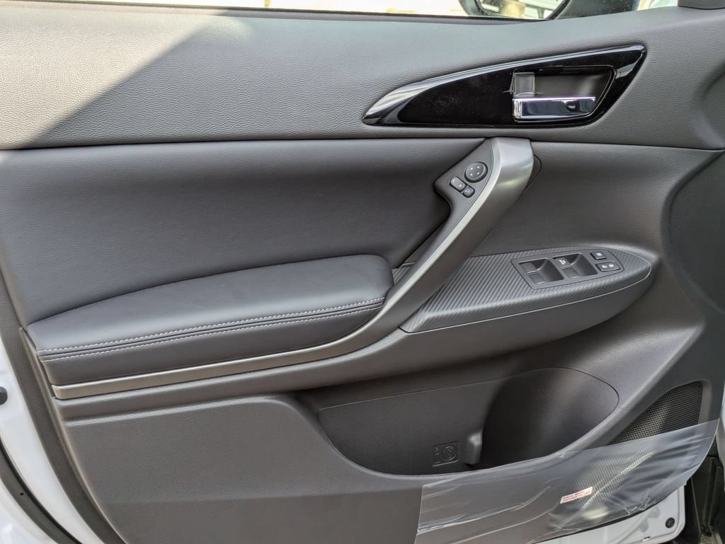 New 2025 Mitsubishi Eclipse Cross AWD image 11