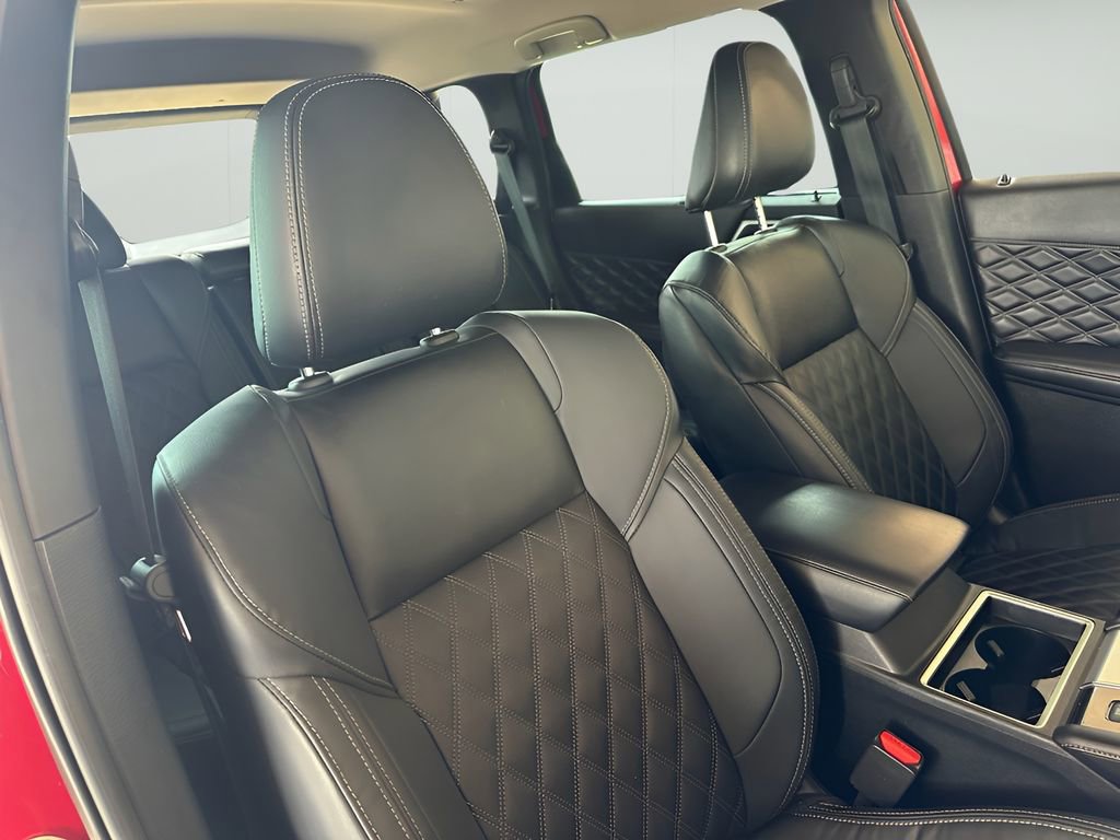 Used 2023 Mitsubishi Outlander SEL 40th Anniversary image 16