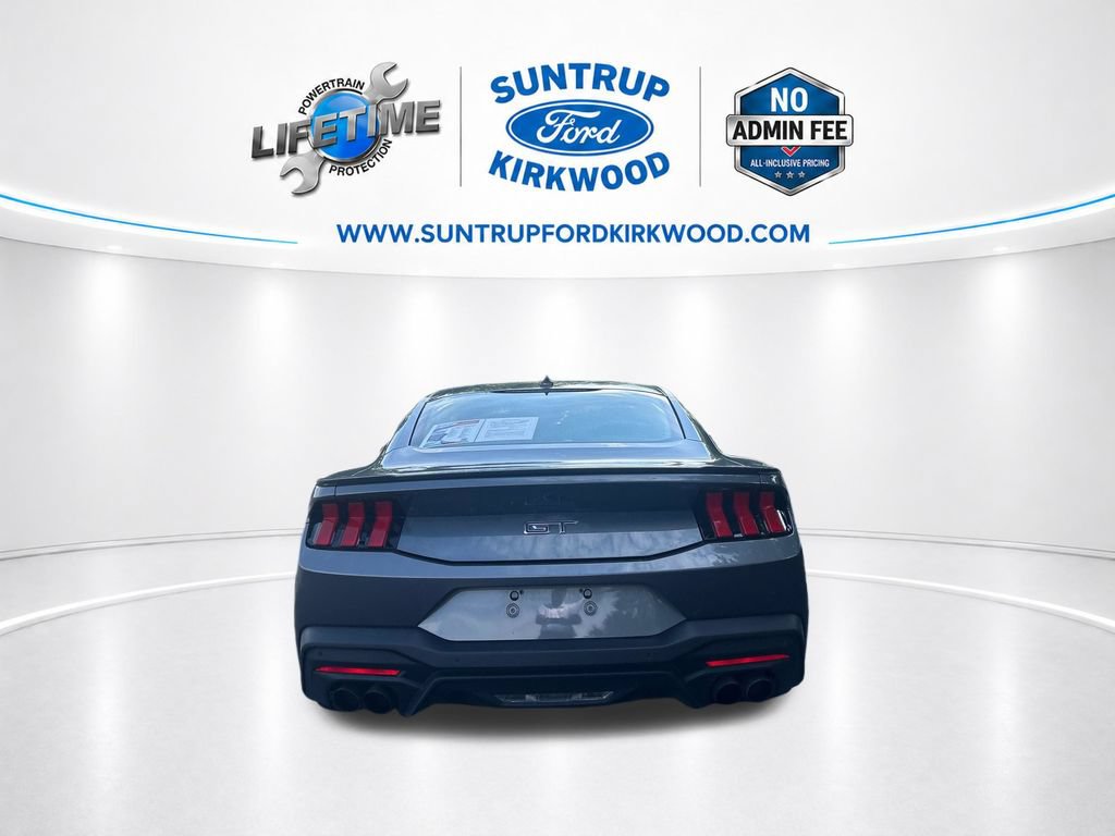 Used 2024 Ford Mustang GT RWD image 4