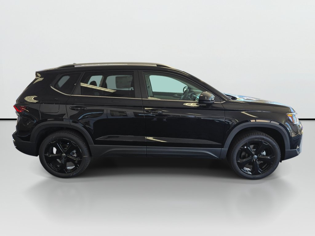 New 2026 Volkswagen Taos SEL AWD/4WD image 2