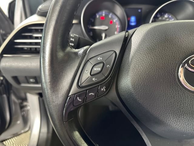 Used 2019 Toyota C-HR XLE image 15