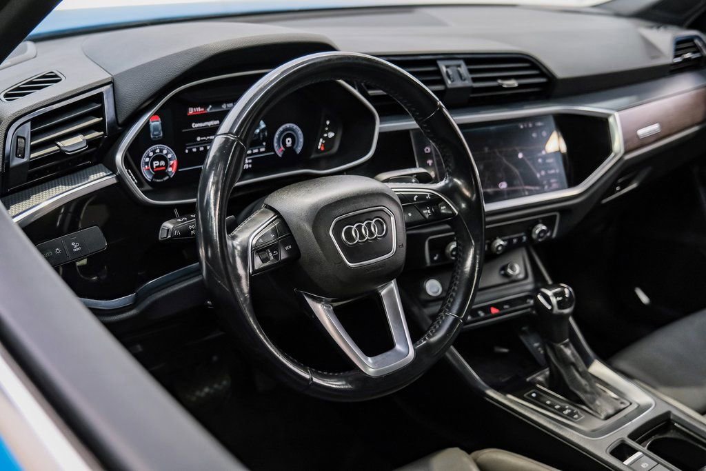 Used 2020 Audi Q3 2.0T Premium Plus w/ Premium Plus Package image 18