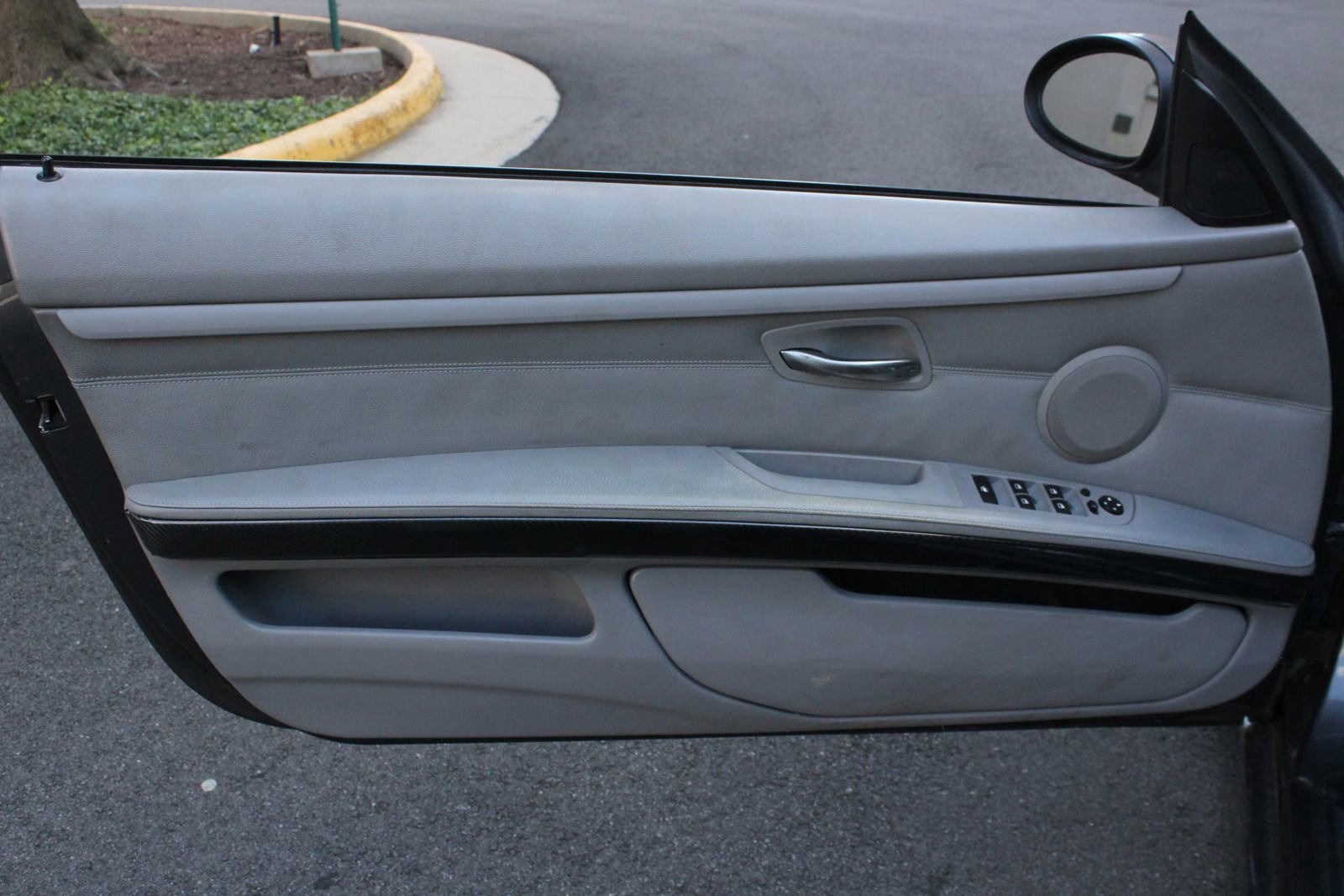 Used 2007 BMW 328i Convertible RWD image 15