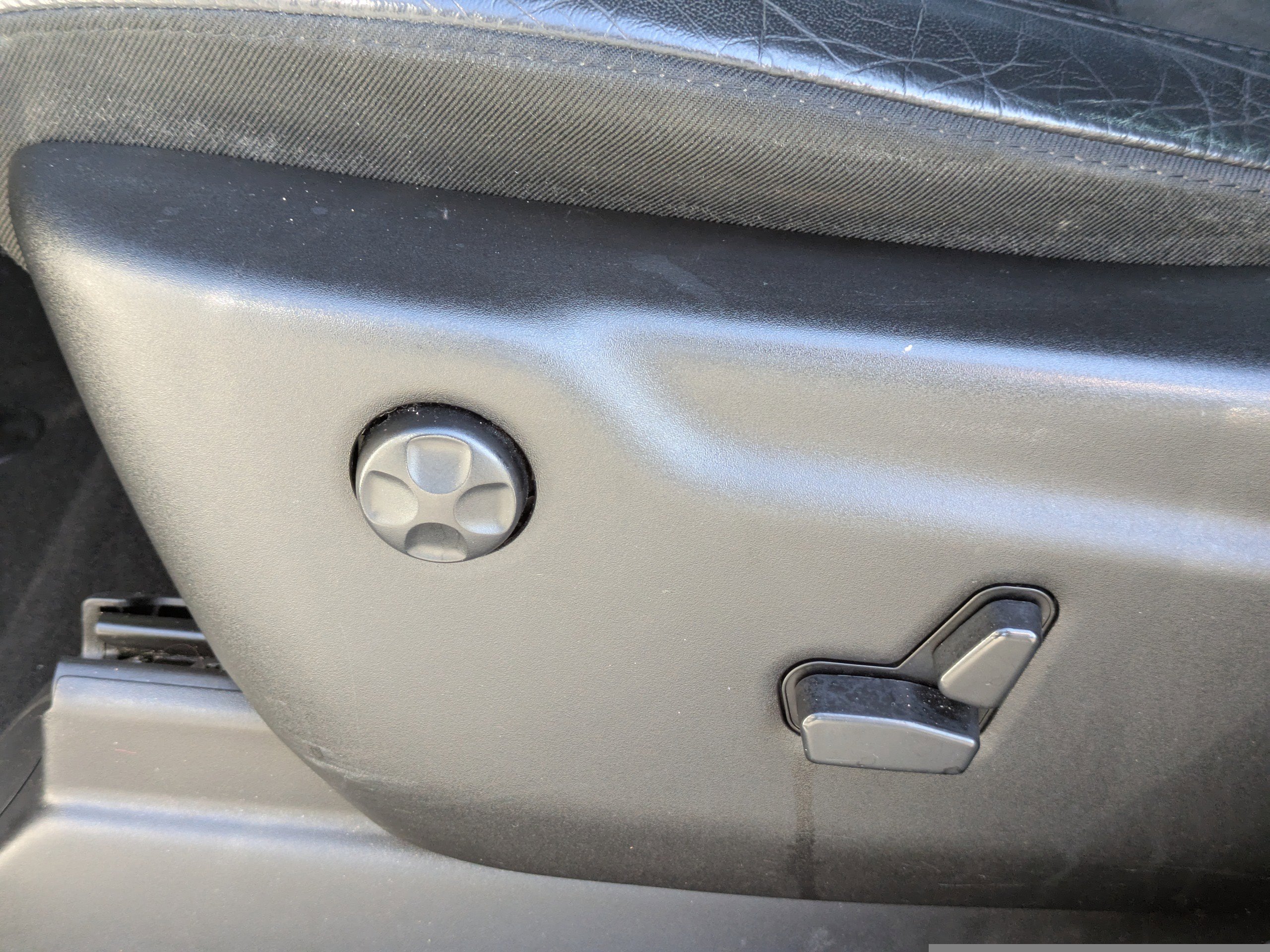 Used 2019 Jeep Grand Cherokee Altitude image 21