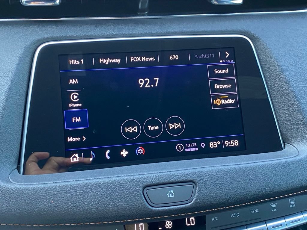 Used 2023 Cadillac XT4 Sport w/ Cold Weather Package FWD image 16