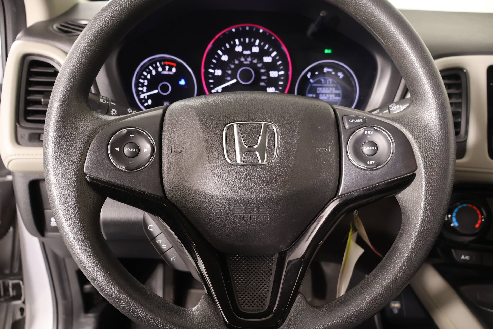 Used 2022 Honda HR-V LX image 3