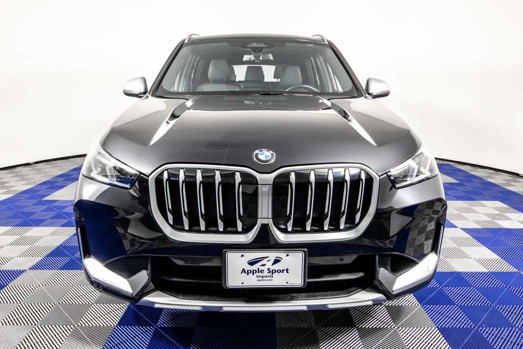 Used 2024 BMW X1 xDrive28i AWD/4WD image 2