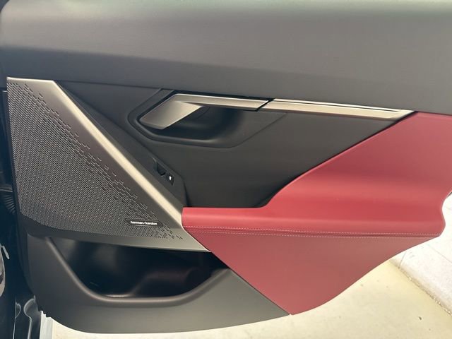 Used 2025 BMW i5 xDrive40 w/ Premium Package image 48