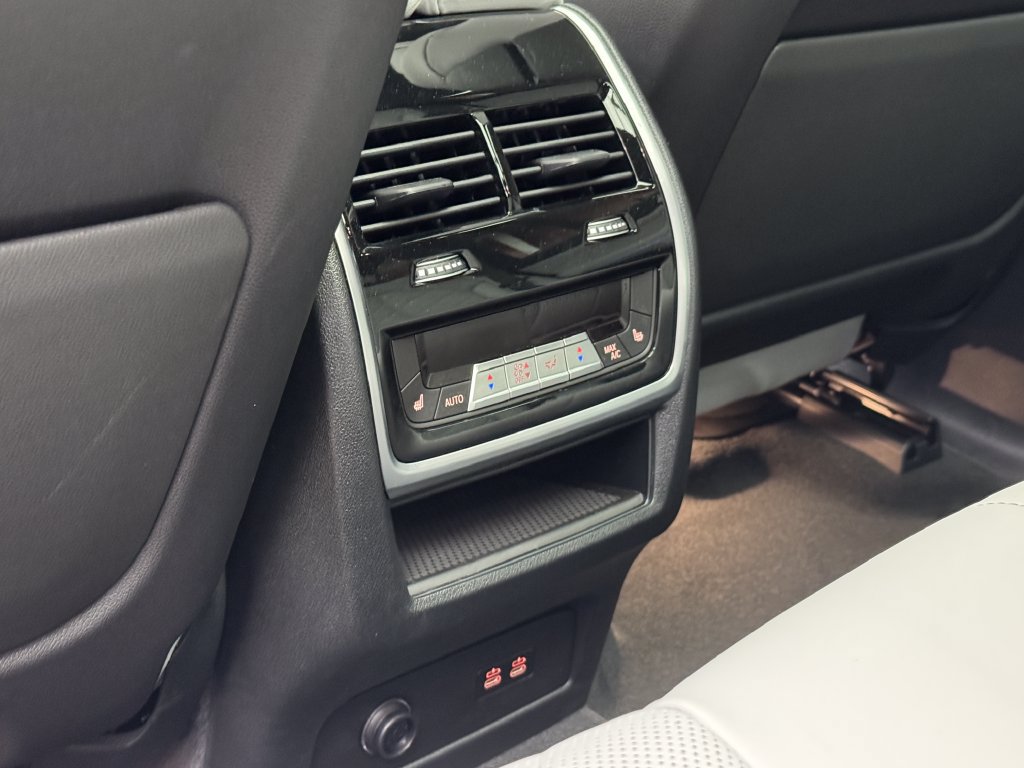 Certified 2026 BMW X5 xDrive40i AWD/4WD image 27