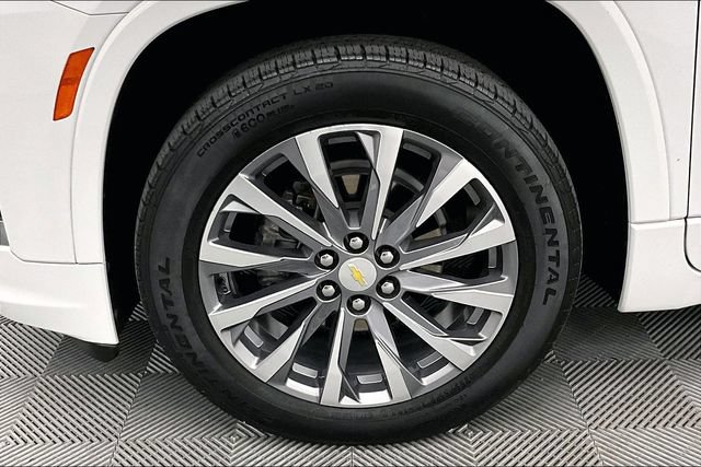 Used 2022 Chevrolet Traverse Premier FWD image 10