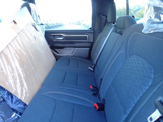 New 2026 RAM 1500 4x4 Crew Cab image 13