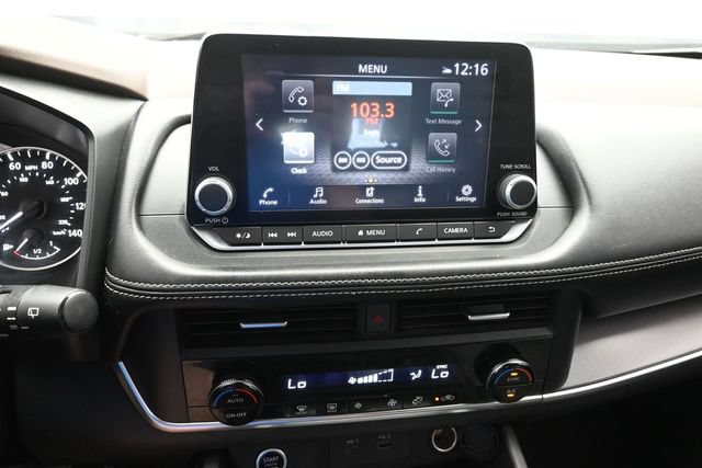 Used 2023 Nissan Rogue SV FWD image 40
