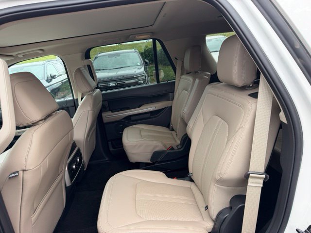 Certified 2024 Ford Expedition Limited AWD/4WD image 13