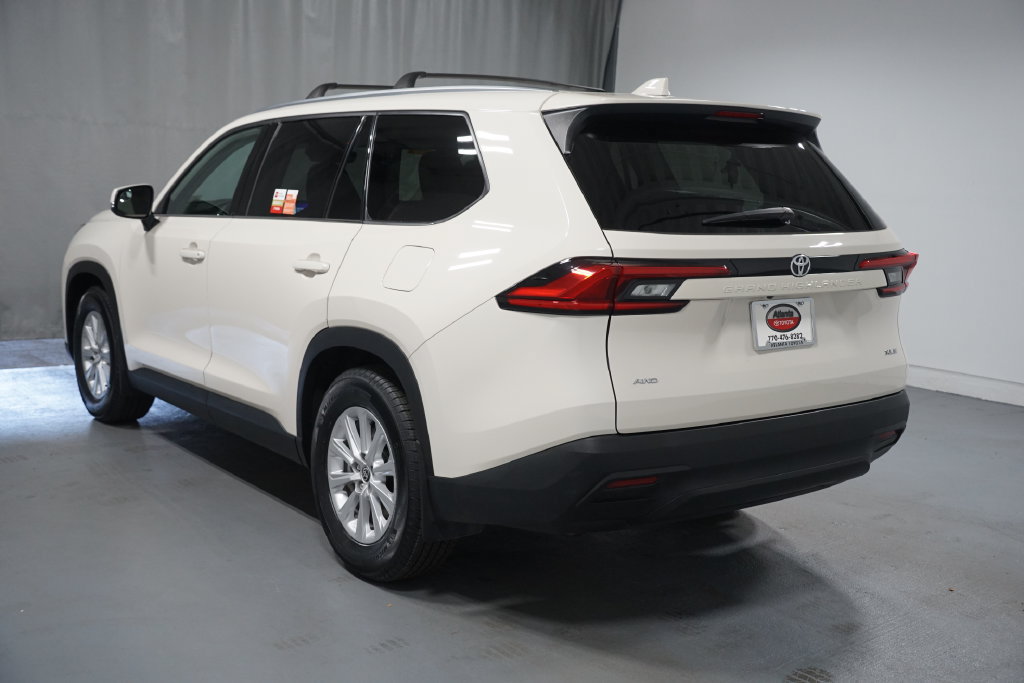 Certified 2024 Toyota Grand Highlander AWD image 6