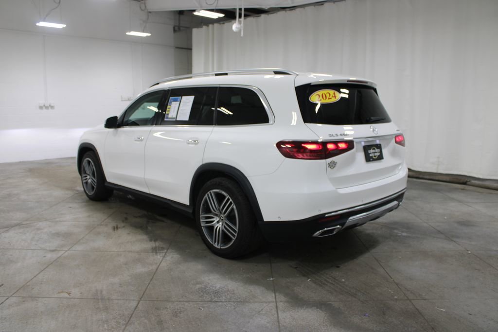 Used 2024 Mercedes-Benz GLS 450 4MATIC image 7