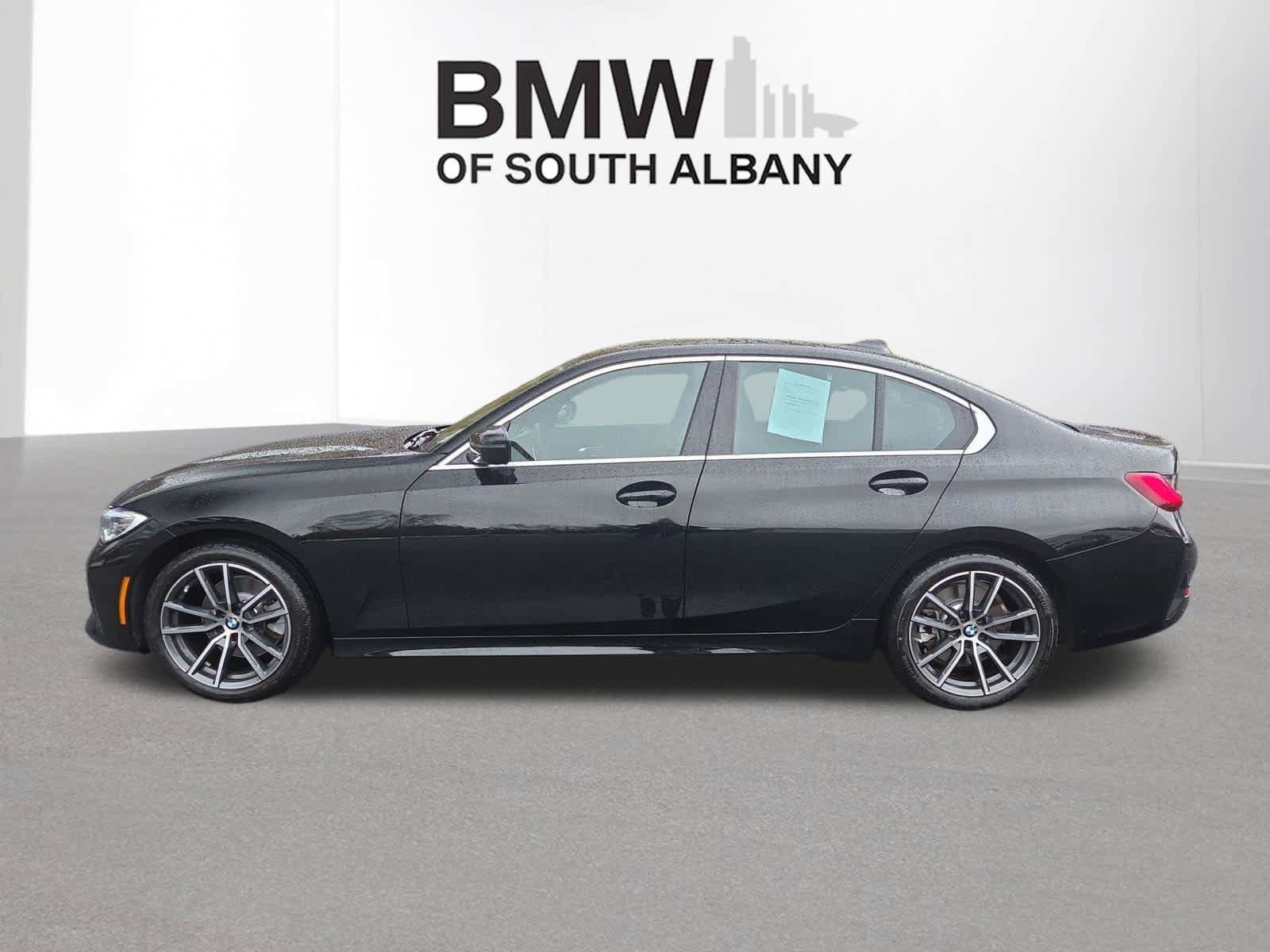 Used 2021 BMW 330i xDrive Sedan w/ Premium Package AWD/4WD image 2