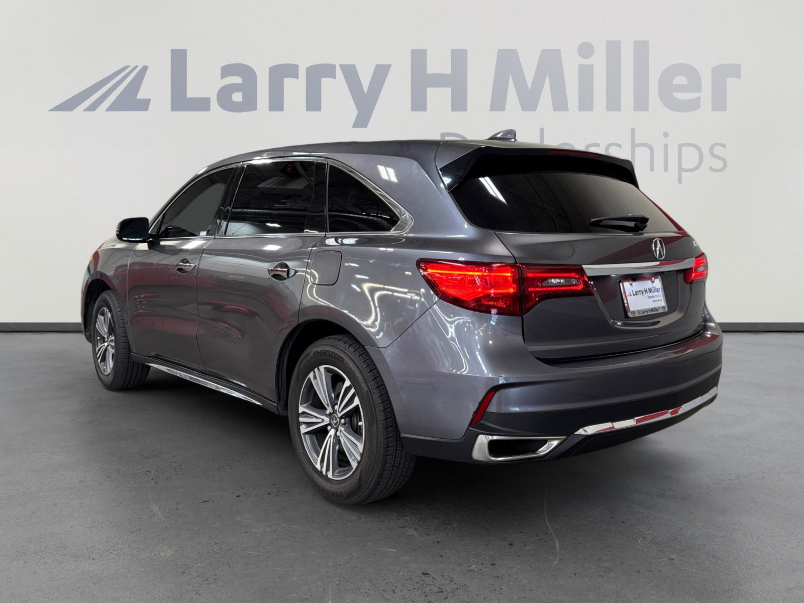 Used 2017 Acura MDX FWD image 3